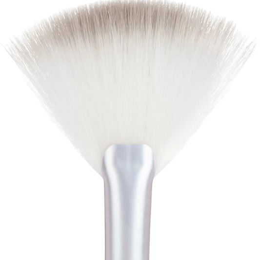 NYX PROFESSIONAL MAKEUP Holographic Halo Micro Highlighting Brush - Infinite Beauty