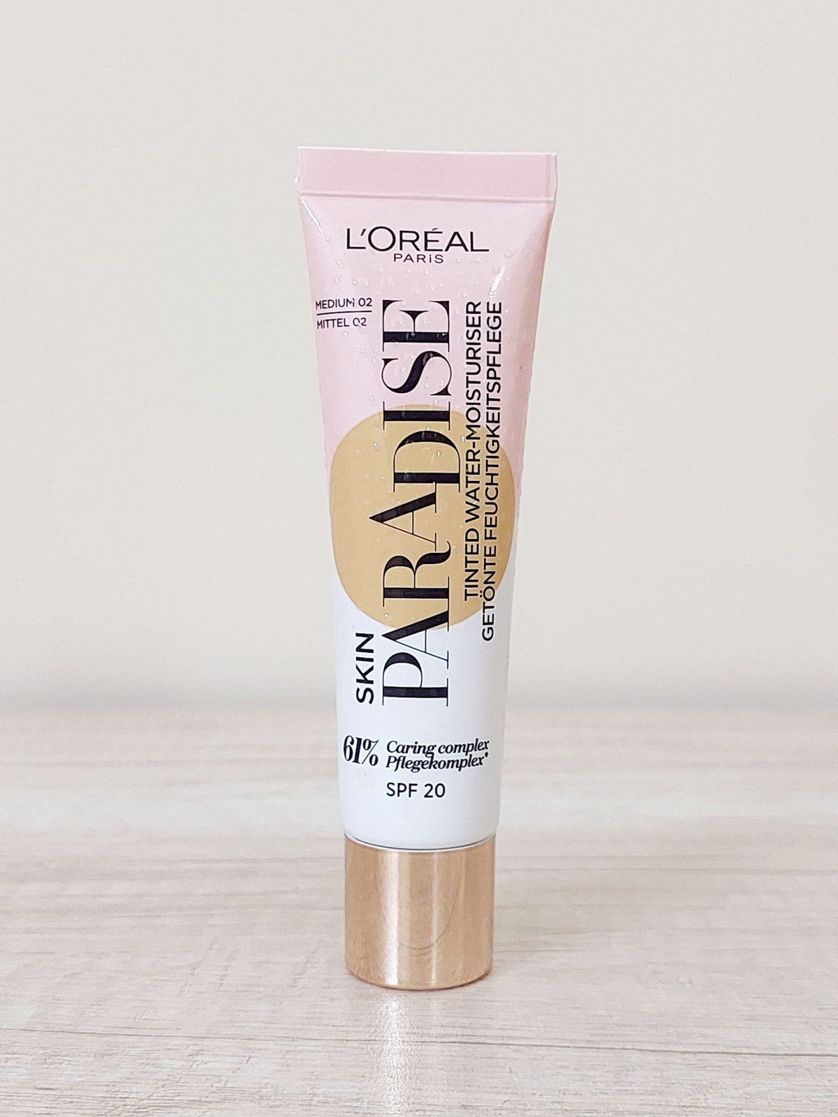 L'Oreal Skin Paradise Tinted Moisturiser Foundation 02 Medium