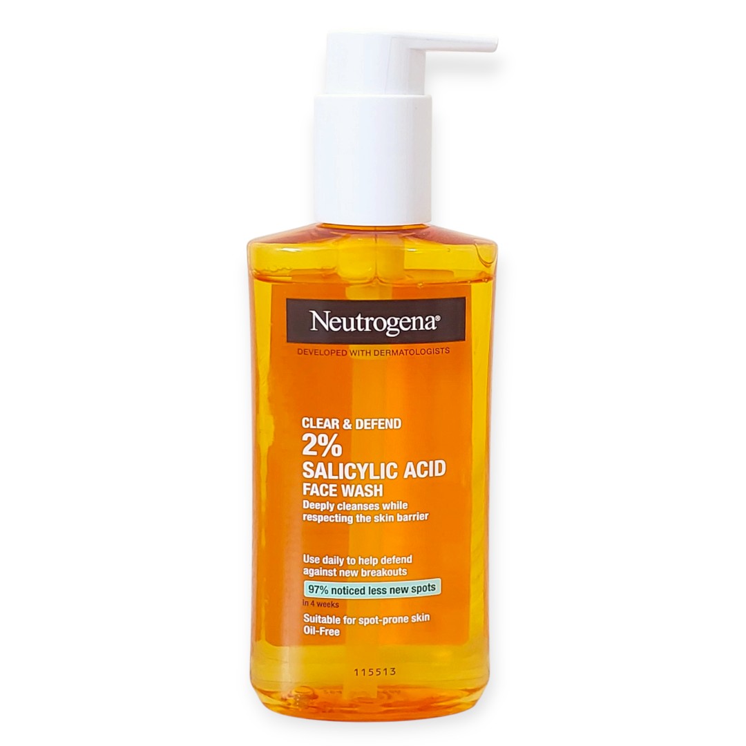 Neutrogena Clear & Defend 2% Salicylic Acid Face Wash (200ml).