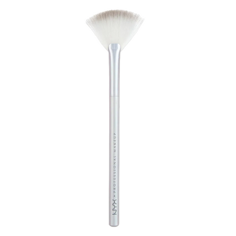 NYX PROFESSIONAL MAKEUP Holographic Halo Micro Highlighting Brush