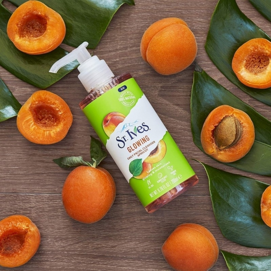 St Ives Glowing Daily Facial Cleanser Apricot 200ml