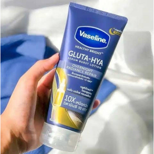 Vaseline - Gluta-HYA Serum Burst lotion Overnight Radiance Repair - 330ml